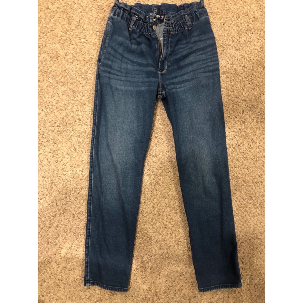 Hollister paperbag mom jeans, high rise, size 7